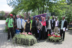 Group picture of the students participating in the sumer school